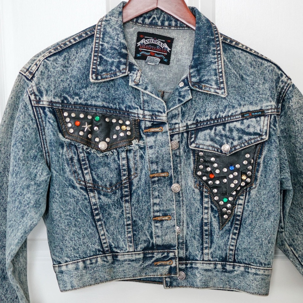 Vintage Studded Acid Wash Denim Jacket – Cropped – Leather Appliqué – Western